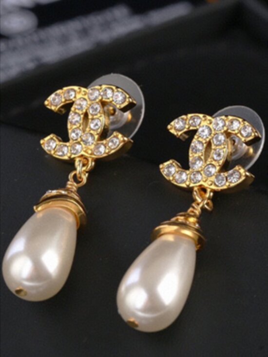 💎CHANEL Jewelry - Chanel Pearl Earrings